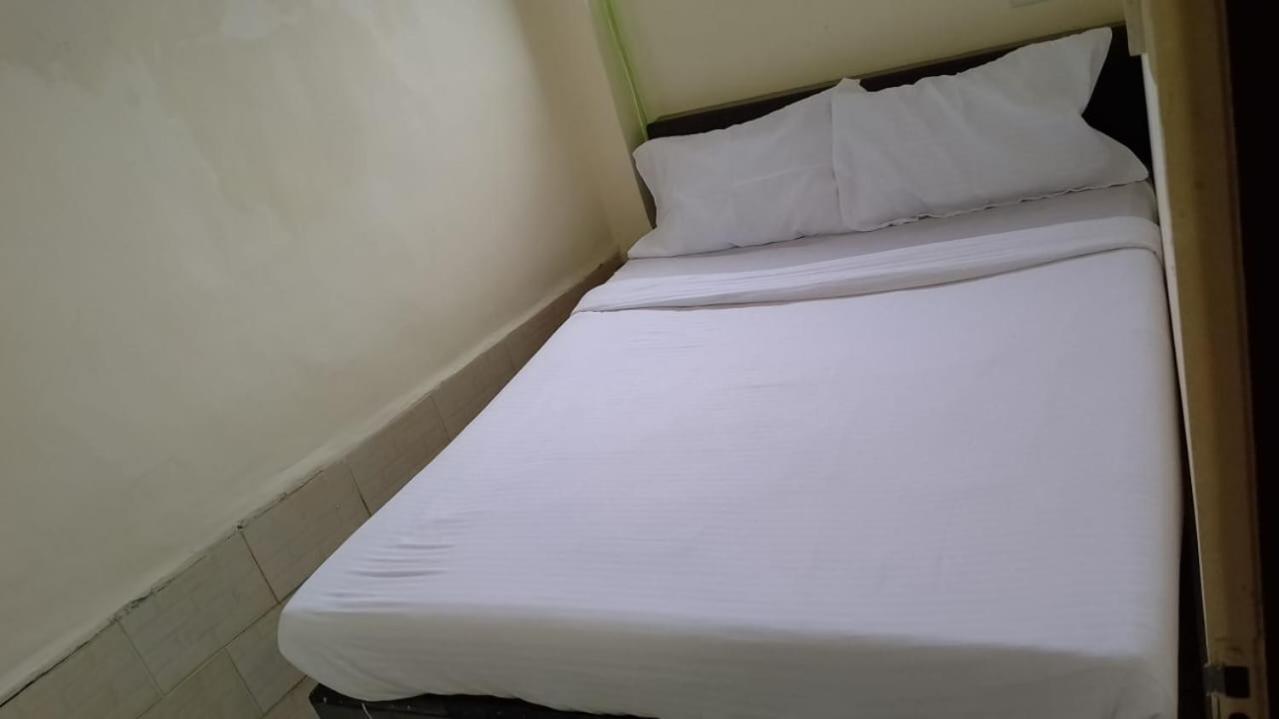 Hotel Urban Comfort Mumbai Kültér fotó